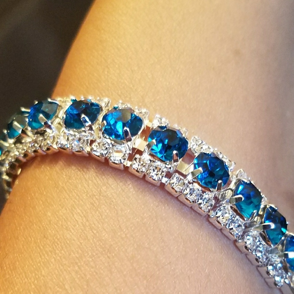 Blue Rhinestone Bracelet - Picture 2 of 5